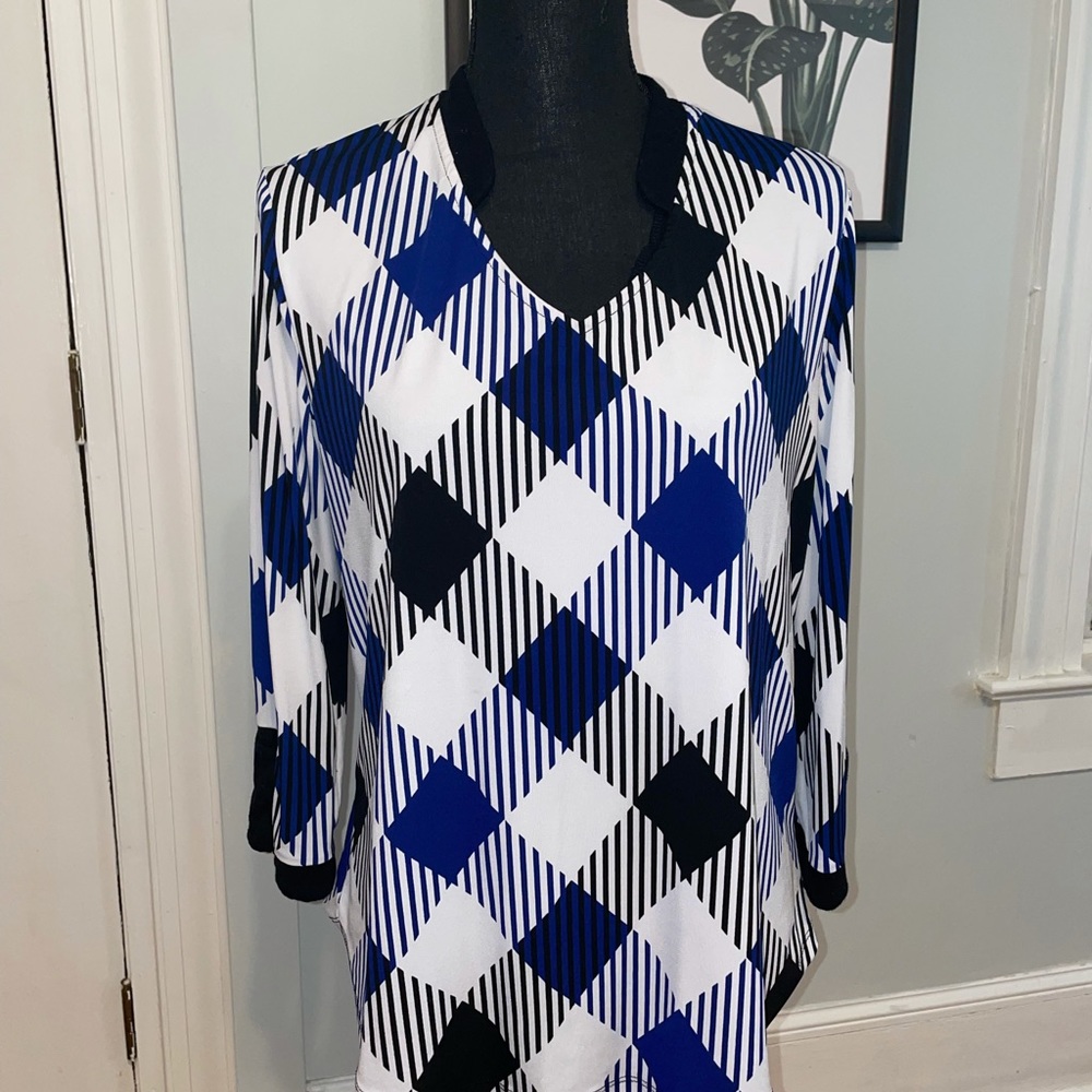 New York & Co argyle pattern shirt
